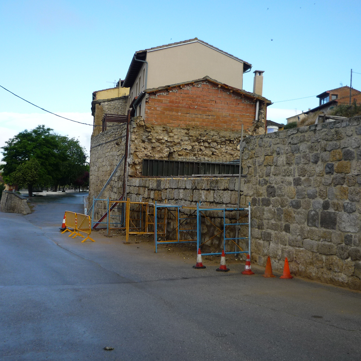 Lectura-de-paramentos-y-control-en-la-muralla-de-Castrojeriz-Burgos-03