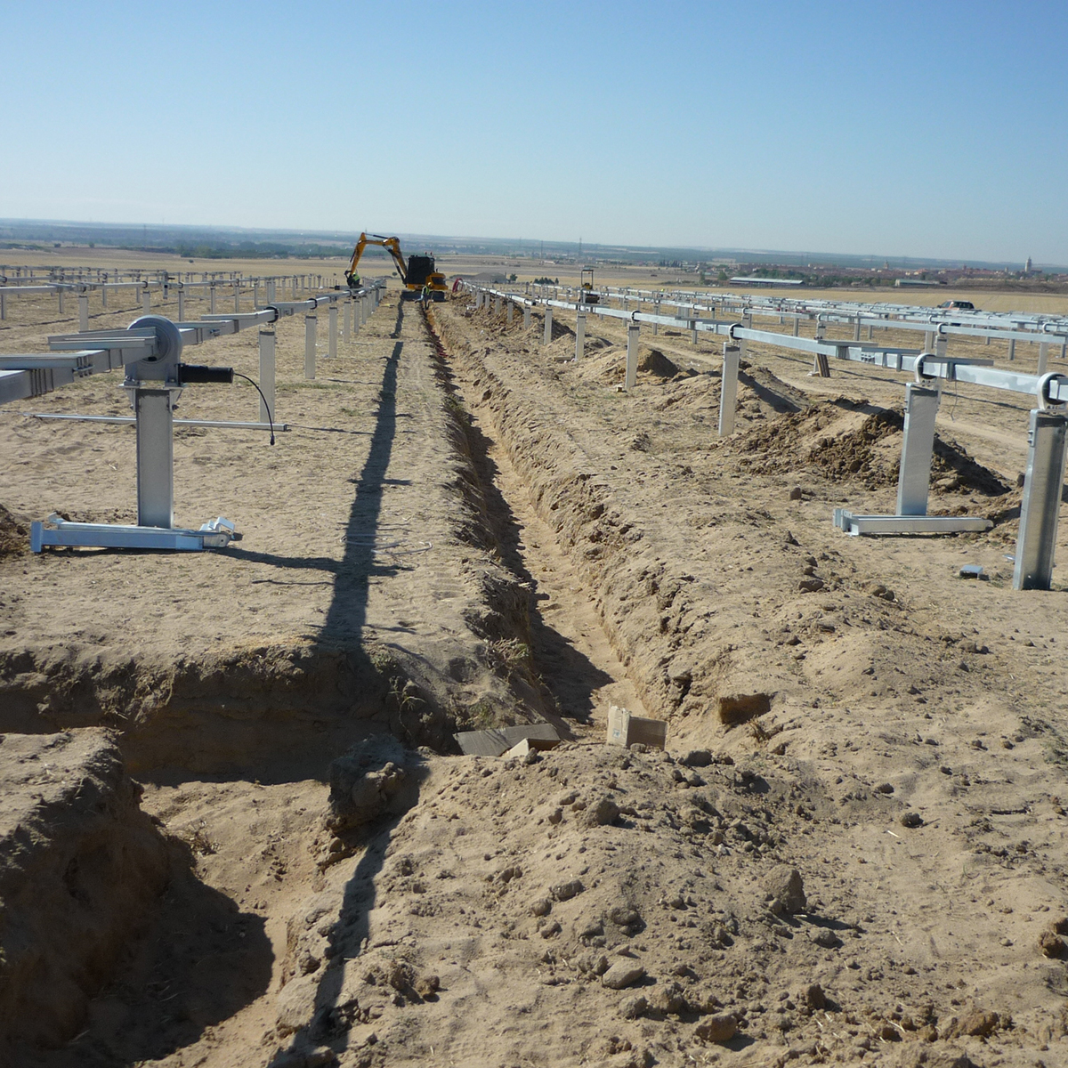 Primera-planta-solar-con-control-arqueológico-en-Castilla-León-Tordesillas-Valladolid-03